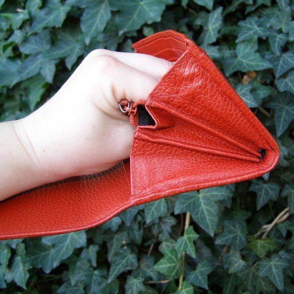 EUC Gucci Long Red Leather Wallet - Picture 9 of 13